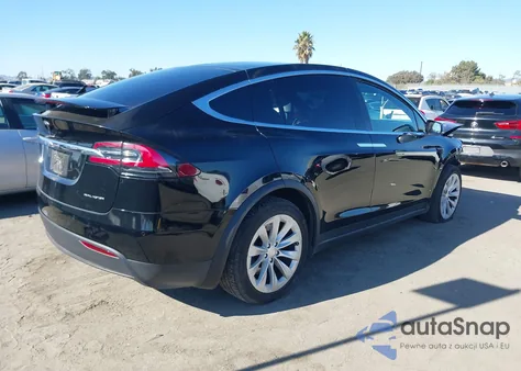 2019 Tesla Model X из США, поврежденный, VIN 5YJXCAE29KF186356